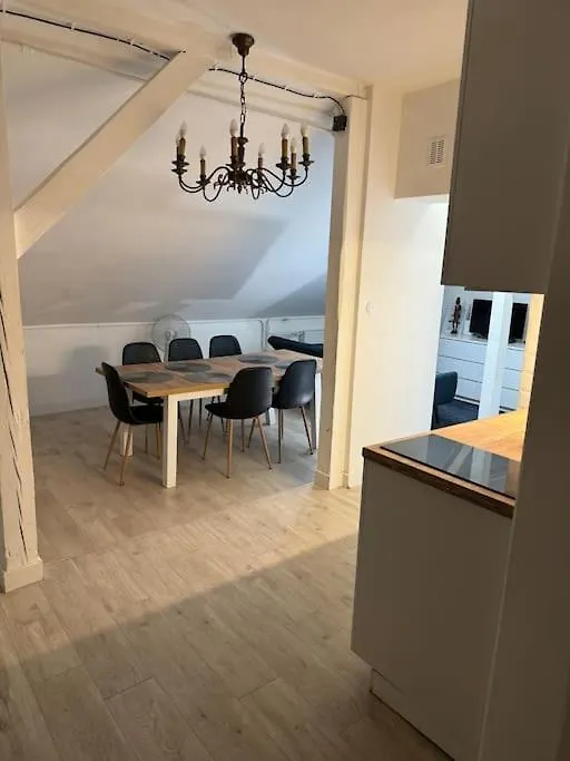 Chillout Apart 4 Bedrooms Warszawa