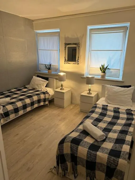 Chillout Apart 4 Bedrooms Warsaw Poland